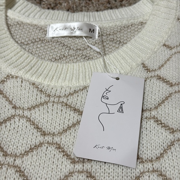 NWT Gorgeous And Elegant Cream Knit Maxi Dress With Rose Gold Metallic Thread - Picture 3 of 6